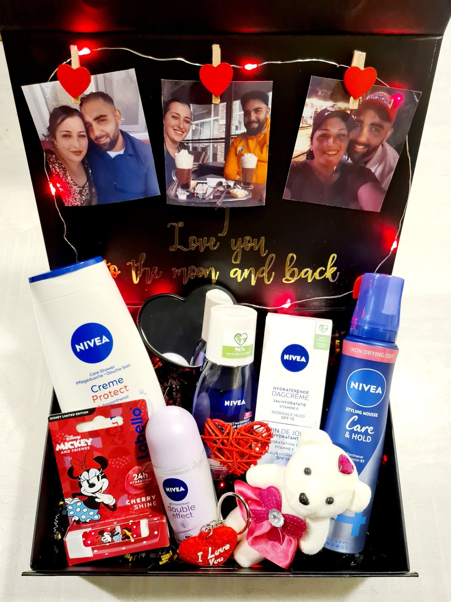 (Only via Facebook) Nivea Valentine's Day box