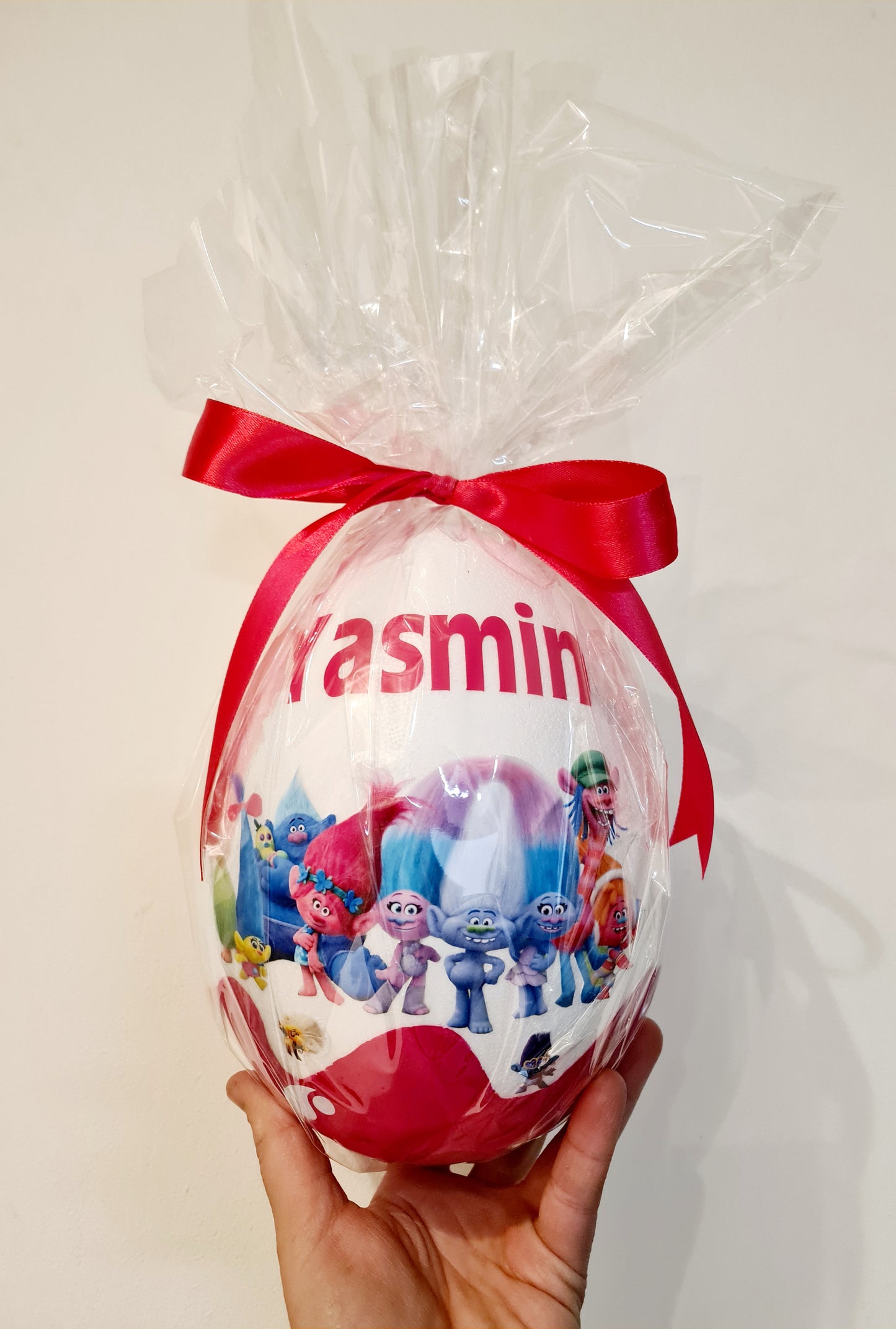 Surprise Egg Trolls Full Theme