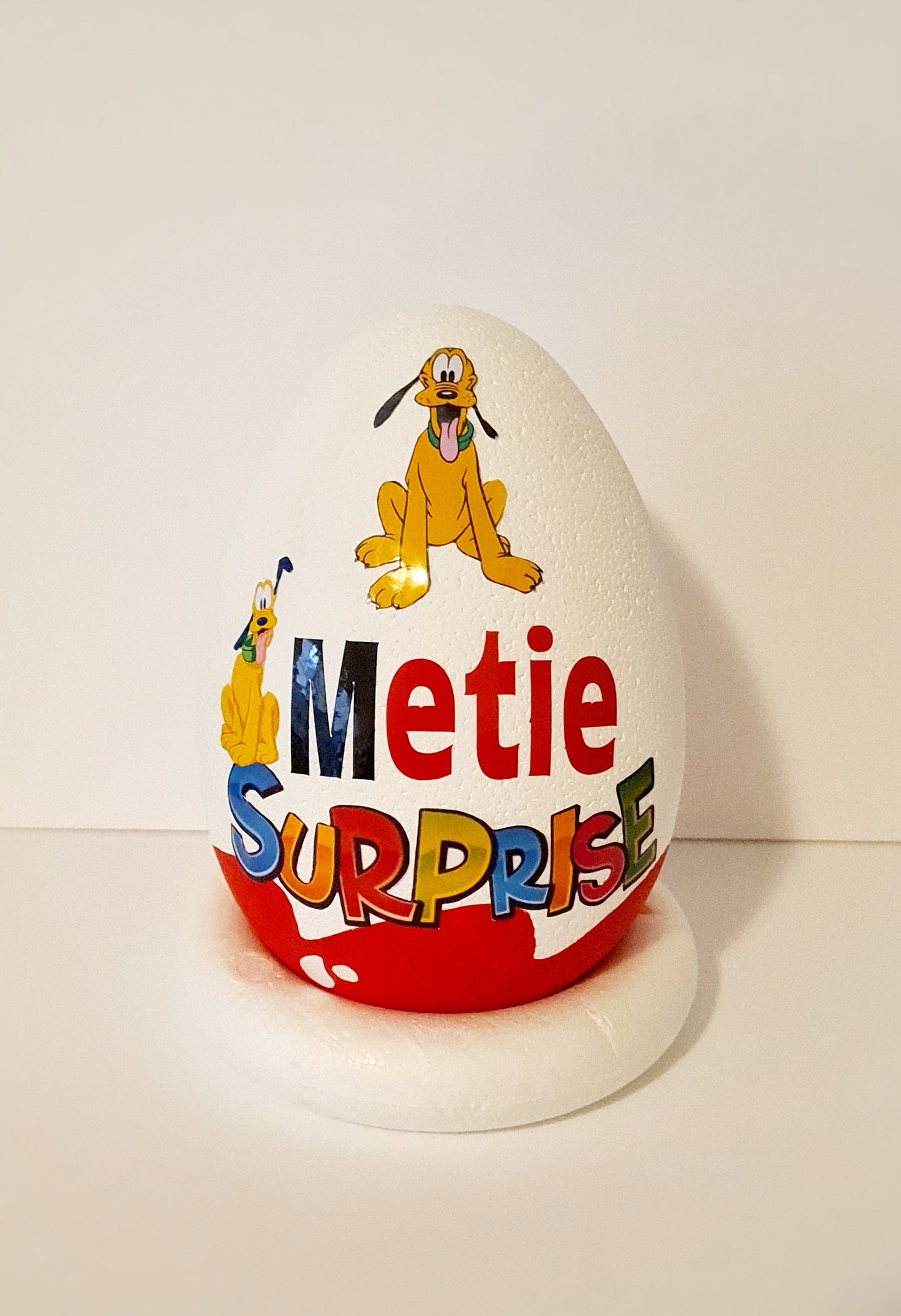 Surprise egg "own" theme