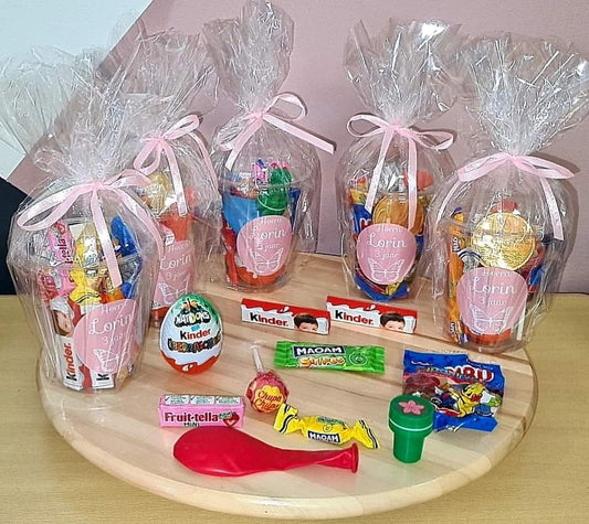 (Only via Facebook) Generously filled treat cups