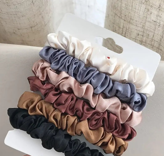 Set of 6 scrunchies, type B